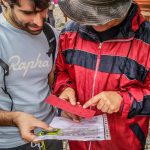 Jogo de orientação por equipas em qualquer local de Portugal, utilizando carta militar para desafios de navegação e estratégia ao ar livre.