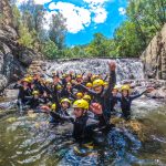 Caminhada aquática no rio Ceira, em Góis, Coimbra, uma experiência de soft canyoning perfeita para trilha aquática e aventura na natureza.