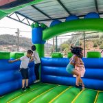 Insufláveis em Góis, Arganil, Poiares e Lousã, ideais para festas de aniversário de crianças, com diversão garantida e muita animação ao ar livre.
